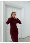 BEL AKSESUAR DETAY DRAPELİ YIRTMAÇLI UZUN SANDY ELBİSE BORDO