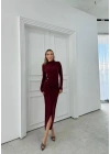 BEL AKSESUAR DETAY DRAPELİ YIRTMAÇLI UZUN SANDY ELBİSE BORDO