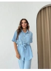 BEL KUŞAKLI DÜĞME DETAY BLUZ VE PANTOLONLU KETEN İKİLİ TAKIM MAVİ