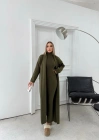 BOĞAZLI SIFIR KOL UZUN ELBİSE VE YELEKLİ İKİLİ TRİKO TAKIM HAKİ