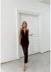 DEGAJE YAKA BOYUN AKSESUAR DETAY UZUN SANDY ELBİSE KAHVE