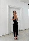 DEGAJE YAKA BOYUN AKSESUAR DETAY UZUN SANDY ELBİSE SİYAH