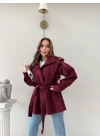 DİK YAKA OMUZ APOLETLİ BEL KUŞAKLI ASTARLI KAŞE KABAN BORDO