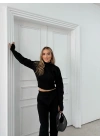 DİK YAKA PARMAK GEÇME DETAY KAZAK VE PANTOLONLU TRİKO İKİLİ TAKIM SİYAH