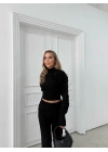 DİK YAKA PARMAK GEÇME DETAY KAZAK VE PANTOLONLU TRİKO İKİLİ TAKIM SİYAH