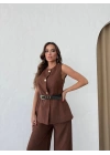 DÜĞME VE KEMER DETAY YELEK VE PANTOLONLU KETEN İKİLİ TAKIM KAHVE