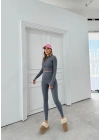FERMUARLI PARMAK GEÇME DETAY BLUZ VE PANTOLONLU TAYT TAKIM GRİ