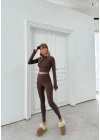 FERMUARLI PARMAK GEÇME DETAY BLUZ VE PANTOLONLU TAYT TAKIM KAHVE