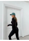 FERMUARLI PARMAK GEÇME DETAY BLUZ VE PANTOLONLU TAYT TAKIM SİYAH
