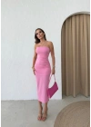 STRAPLEZ ARKA YIRTMAÇLI LİKRALI UZUN ELBİSE PEMBE