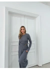 BÜZGÜLÜ BLUZ VE PANTOLONLU GOFRE İKİLİ TAKIM GRİ