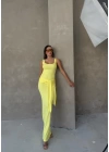 KARE YAKA BEL BAĞLAMA DETAY UZUN KALEM ELBİSE SARI