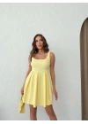 KARE YAKA ETEK PİLELİ ELBİSE SARI