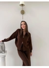 KAYIK YAKA ÇİFT FERMUARLI HIRKA VE PANTOLONLU TRİKO İKİLİ TAKIM KAHVE
