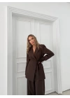 KRUVAZE YAKA YAN BAĞLAMA DETAY BLAZER CEKET VE PANTOLONLU İKİLİ TAKIM KAHVE
