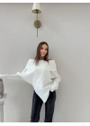 MADONNA YAKA ASİMETRİK DETAY KAZAK BEYAZ