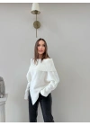 MADONNA YAKA ASİMETRİK DETAY KAZAK BEYAZ
