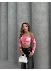 MADONNA YAKA DİJİTAL CROP BLUZ PEMBE