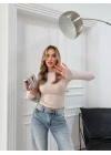 MODAL KUMAŞ PARMAK GEÇMELİ BASİC BLUZ KREM
