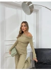OMUZ DEKOLTE BLUZ VE PANTOLONLU SELANİK KUMAŞ İKİLİ TAKIM YEŞİL