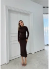 OMUZ VE BEL DRAPELİ UZUN SANDY ELBİSE KAHVE