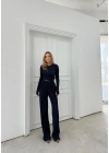 PARMAK GEÇME DETAY TERS DİKİŞ BLUZ VE PANTOLONLU GOFRE İKİLİ TAKIM LACİVERT