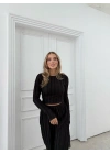 PARMAK GEÇME DETAY TERS DİKİŞ BLUZ VE PANTOLONLU GOFRE İKİLİ TAKIM SİYAH