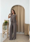 SIRT BAGLAMA DETAY BLUZ VE PANTOLONLU İKİLİ ÇİLEK TAKIM KAHVE