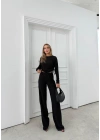 BÜZGÜLÜ BLUZ VE PANTOLONLU GOFRE İKİLİ TAKIM SİYAH