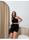 ŞORTLU VE BOYUNDAN BAĞLAMALI BLUZ KETEN İKİLİ TAKIM SİYAH