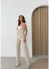 STRAPLEZ BÜZGÜLÜ BLUZ VE PANTOLONLU GOFRE İKİLİ TAKIM KREM