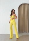 STRAPLEZ BÜZGÜLÜ BLUZ VE PANTOLONLU GOFRE İKİLİ TAKIM SARI