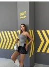 STRAPLEZ YAN YIRTMAÇLI CROP GRİ
