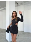 TEK KOL BEL DEKOLTE DETAY SİMLİ ELBİSE SİYAH