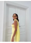 YIRTMAÇLI STRAPLEZ FULARLI UZUN ELBİSE SARI