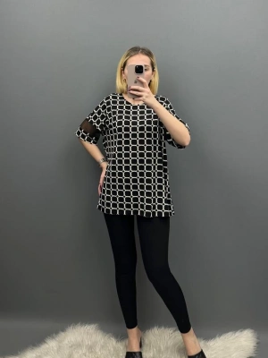 Kare Desen Arkası Çapraz Penye Bluz