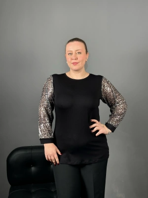 Kolları Leopar Pul Payet Detaylı Bluz