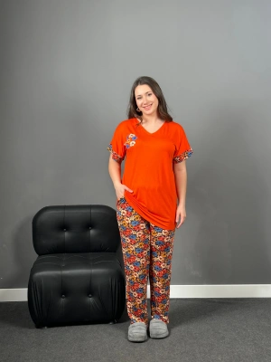A Kalite Turuncu Renkli Papatyalı Pijama Takımı