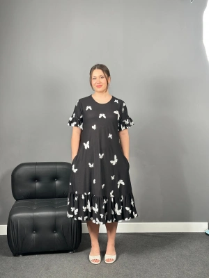 Cepli Siyah Kelebek Fırfırlı Viskon Likralı Elbise