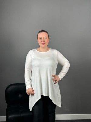 Beyaz Etek Ucu Asimetrik Penye Bluz