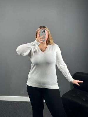 Orijinal Marka Beyaz V Yaka Triko