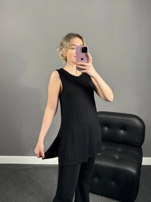 Sıfır Kol Düz Siyah Bluz