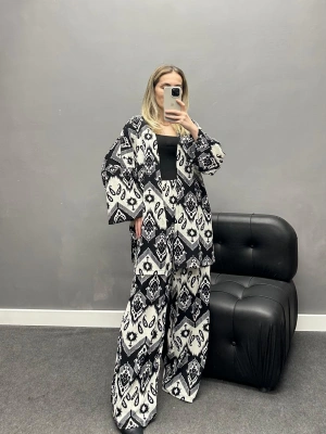 Siyah Desenli Kimono Pantolon Takım
