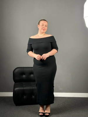 Siyah Madonna Yaka Pamuklu Elbise