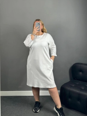 Beyaz Üç İplik Cepli Elbise