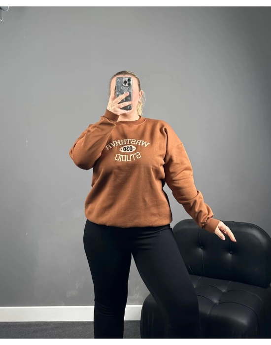 Taba Renk Yazılı Üç İplik Şardonlu Sweatshirt