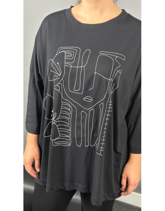 Siyah Oversize Minimalist Nakış Detaylı Tshirt