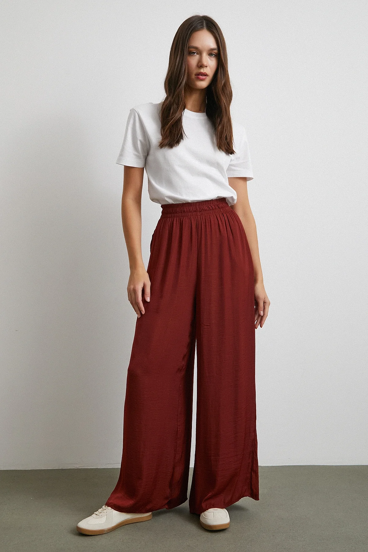 Beli Lastikli Dökümlü Geniş Paça Pantolon - Kahve