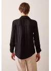 Блуза свободного кроя с V-образным вырезом - Черная