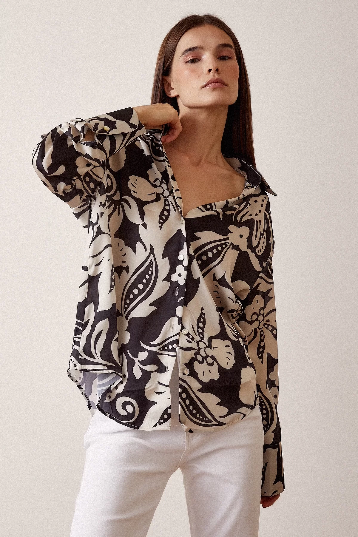 V-Neck Patterned Satin Blouse - Floral Pattern Black
